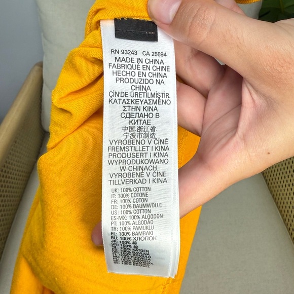 Diesel T-Just B83 Logo T-Shirt Yellow Size large - Picture 6 of 7